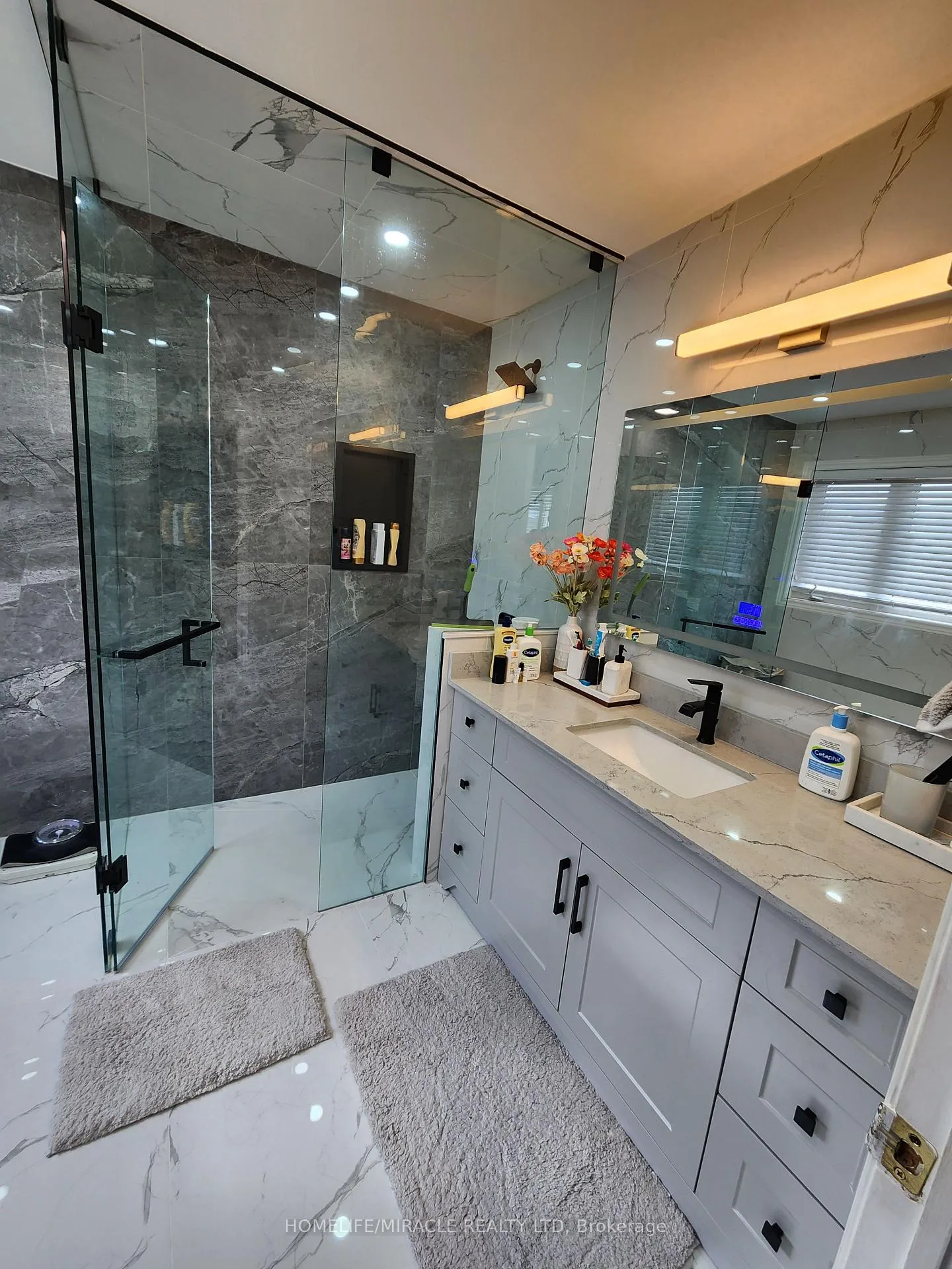 Photo 27 of 55 Attview Crescent, Brampton, Claireville Conservation — HOMEH