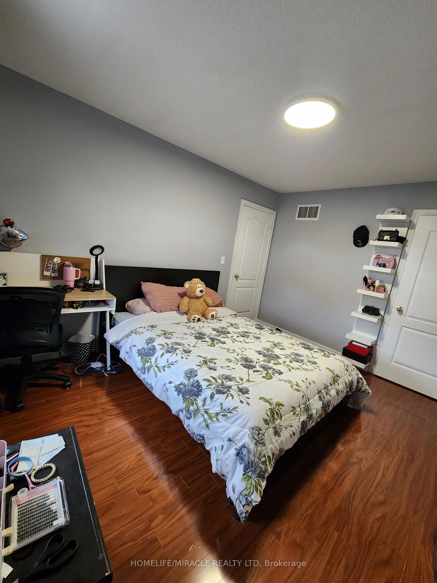 Photo 34 of 55 Attview Crescent, Brampton, Claireville Conservation — HOMEH