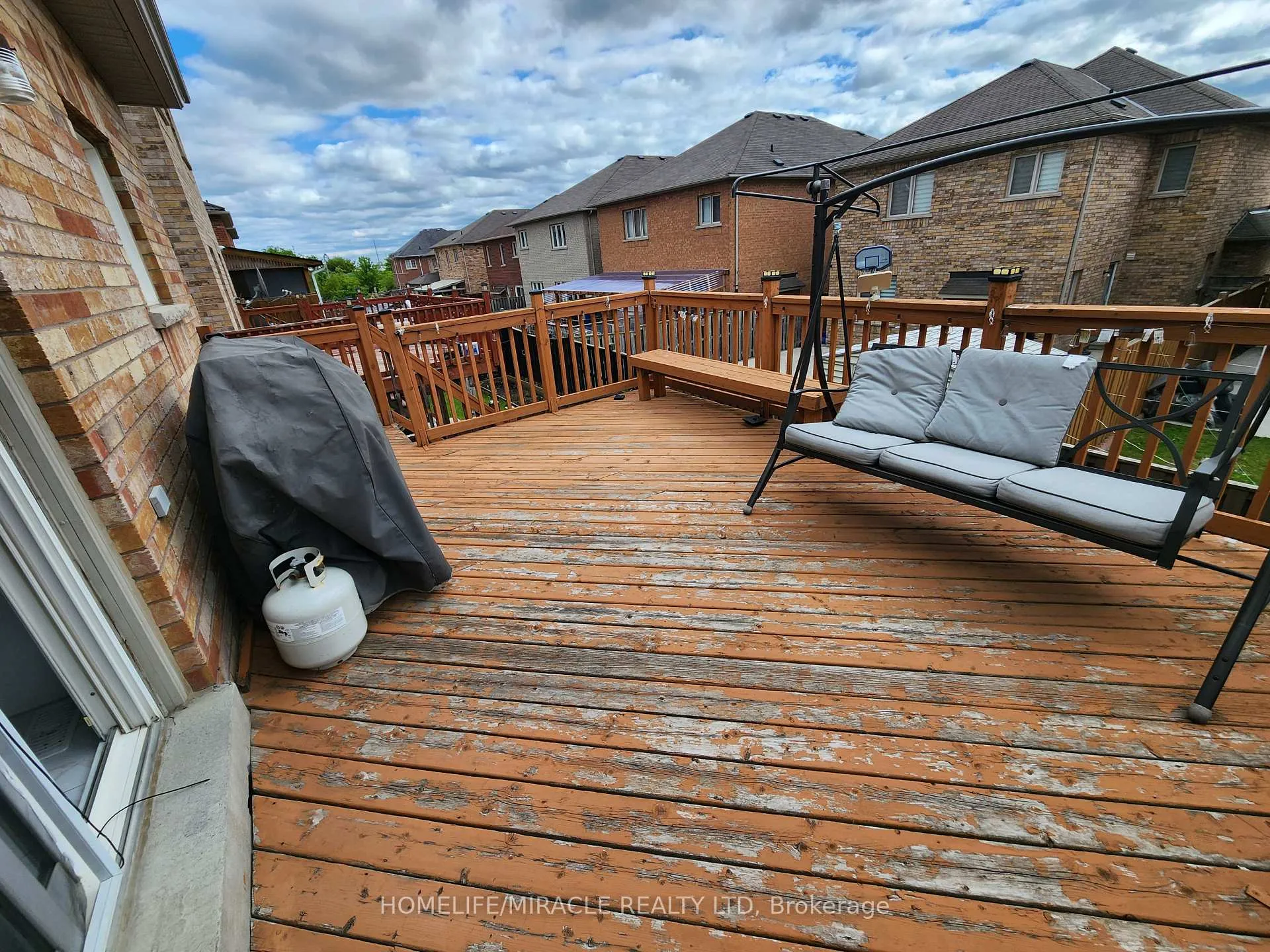 Photo 41 of 55 Attview Crescent, Brampton, Claireville Conservation — HOMEH