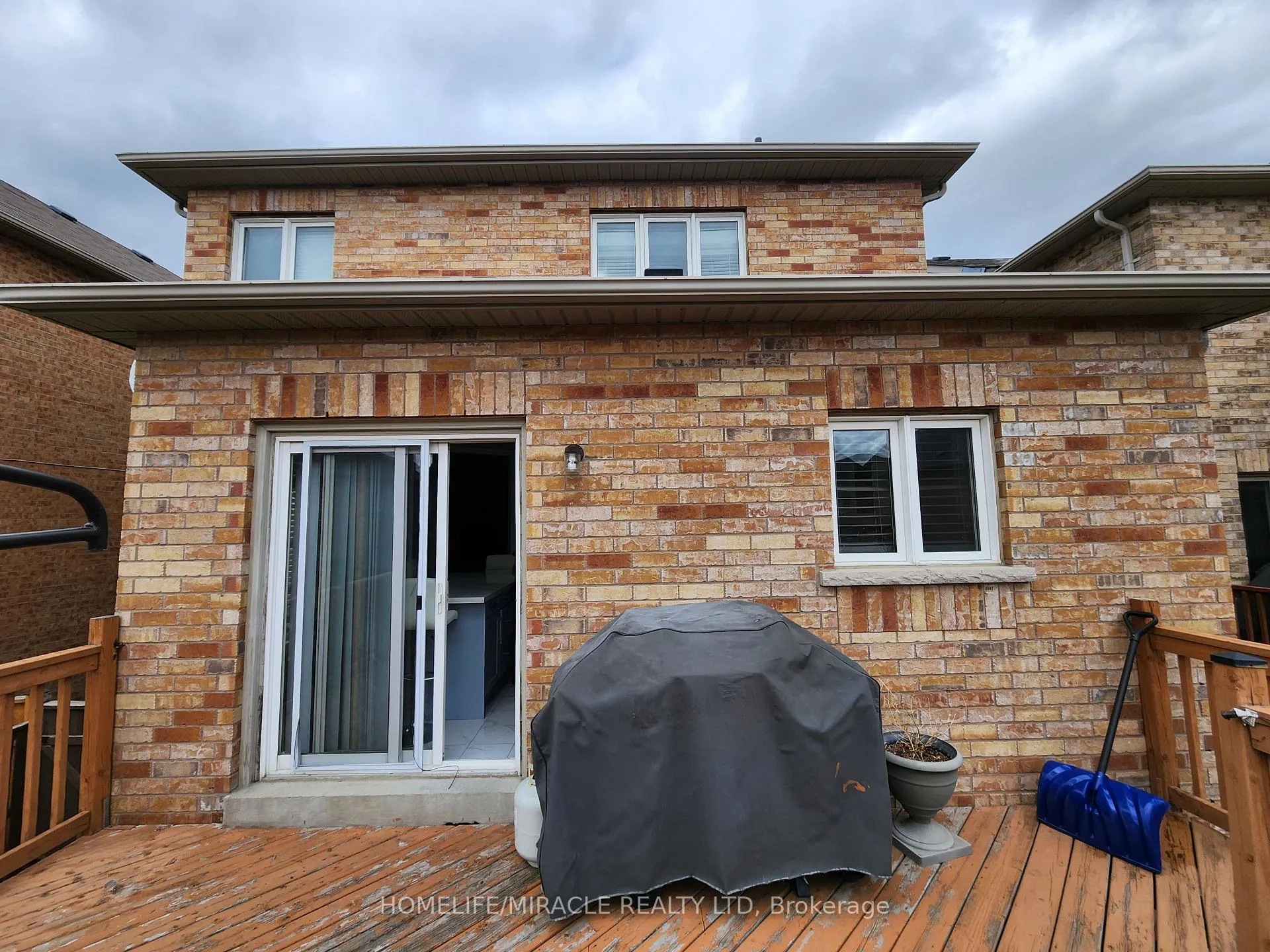 Photo 44 of 55 Attview Crescent, Brampton, Claireville Conservation — HOMEH