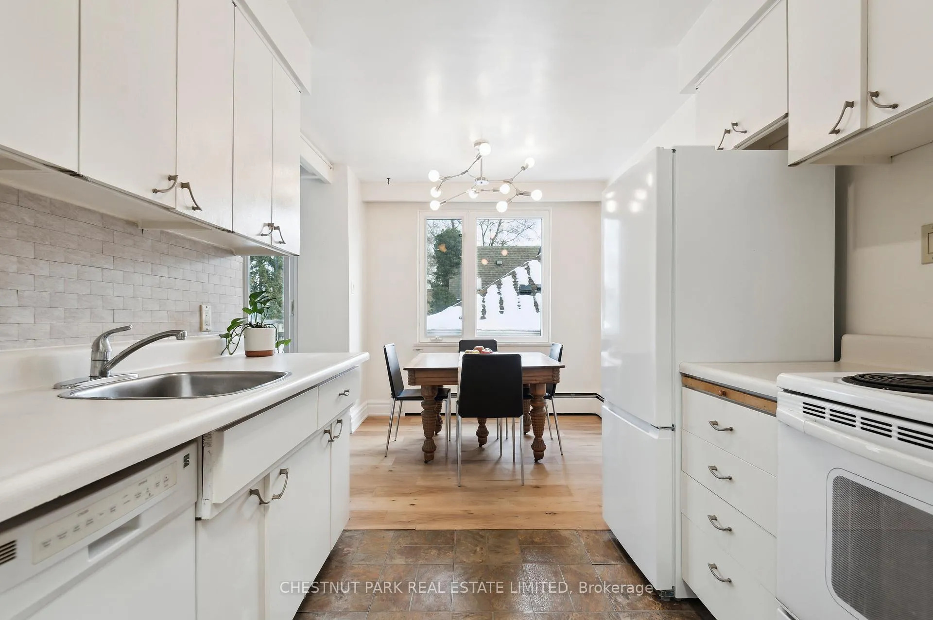 Photo 6 of Unit 8, 21 Benlamond Avenue, Toronto, East End-Danforth — HOMEH