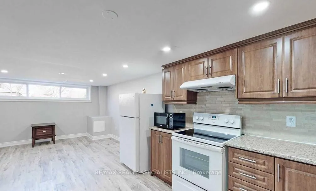 Photo 2 of Unit Bsmt, 6 Fidelia Crescent, Brampton, Southgate — HOMEH