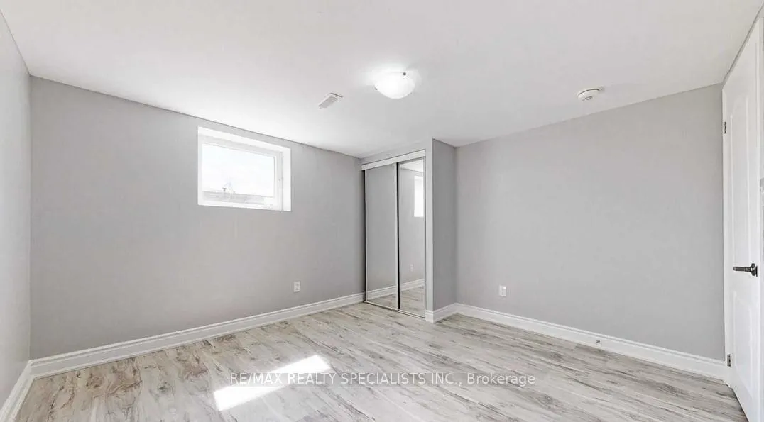 Photo 4 of Unit Bsmt, 6 Fidelia Crescent, Brampton, Southgate — HOMEH