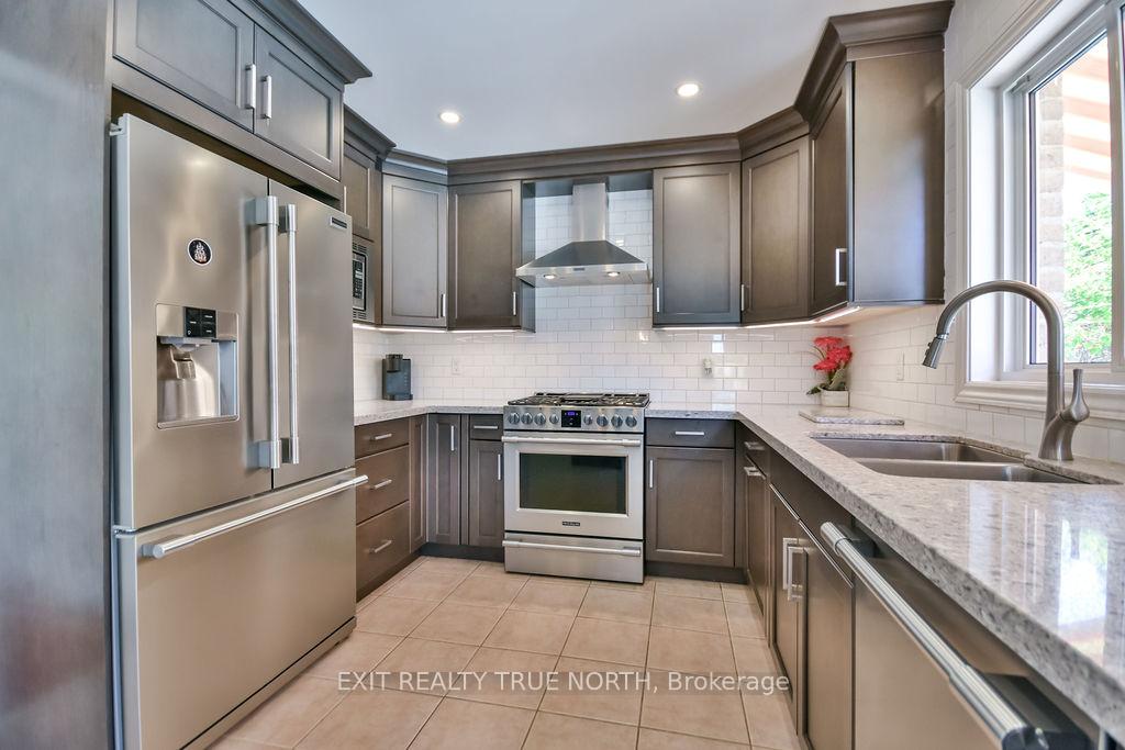 Photo 13 of 5 Newberry Court, Barrie, Painswick South — HOMEH