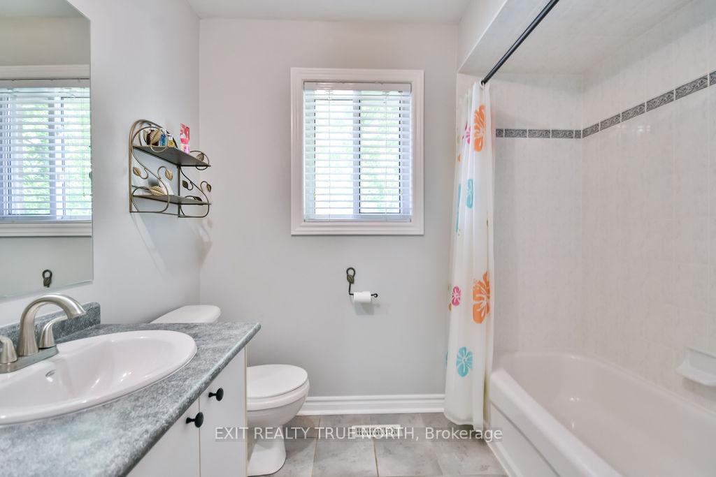 Photo 28 of 5 Newberry Court, Barrie, Painswick South — HOMEH