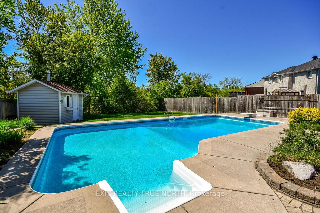 Photo 42 of 5 Newberry Court, Barrie, Painswick South — HOMEH
