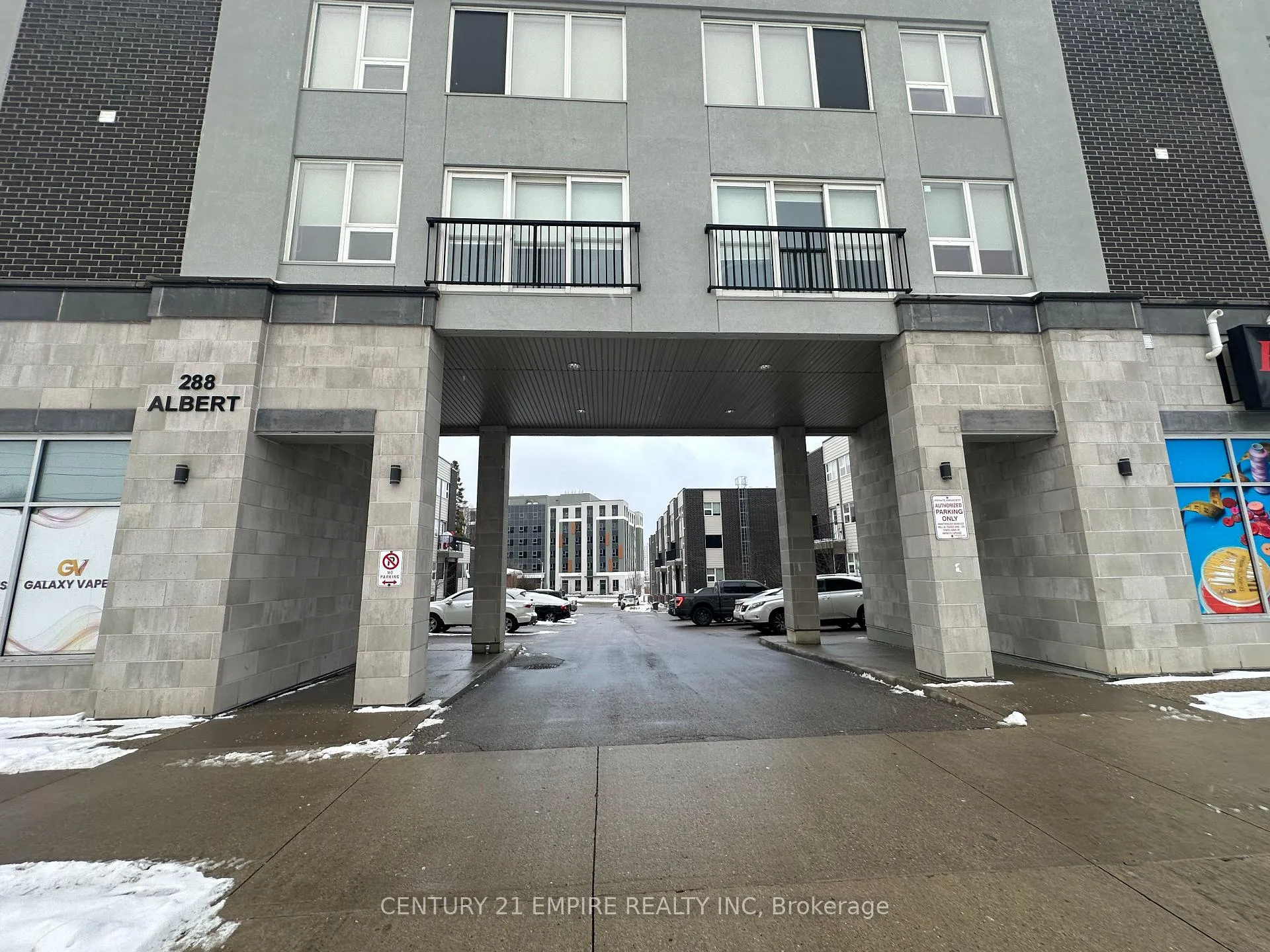 Front of Unit 104, 288 Albert Street
