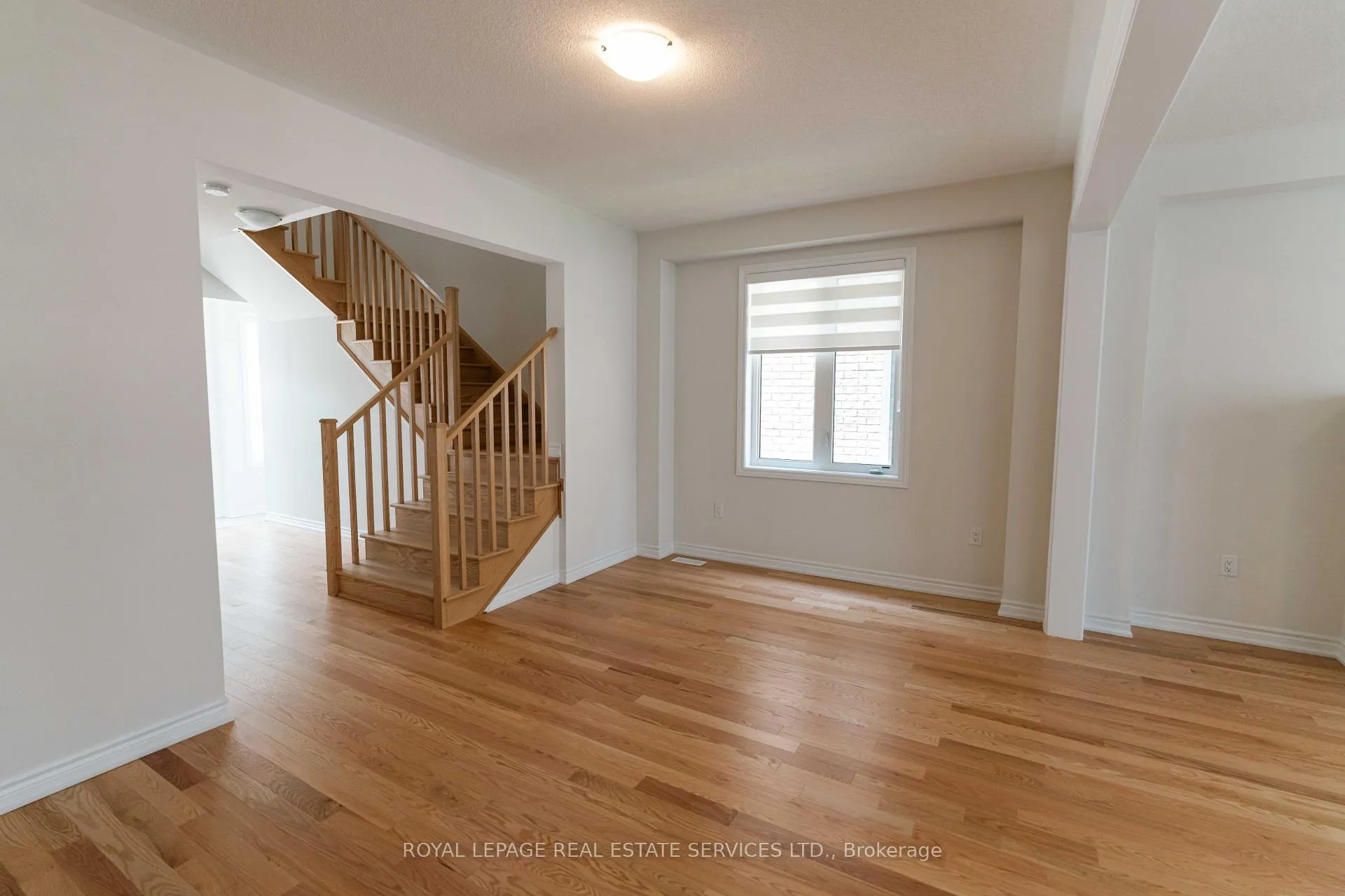 Photo 10 of Unit Upper, 46 Bannister Road, Barrie, Rural Barrie Southwest — HOMEH