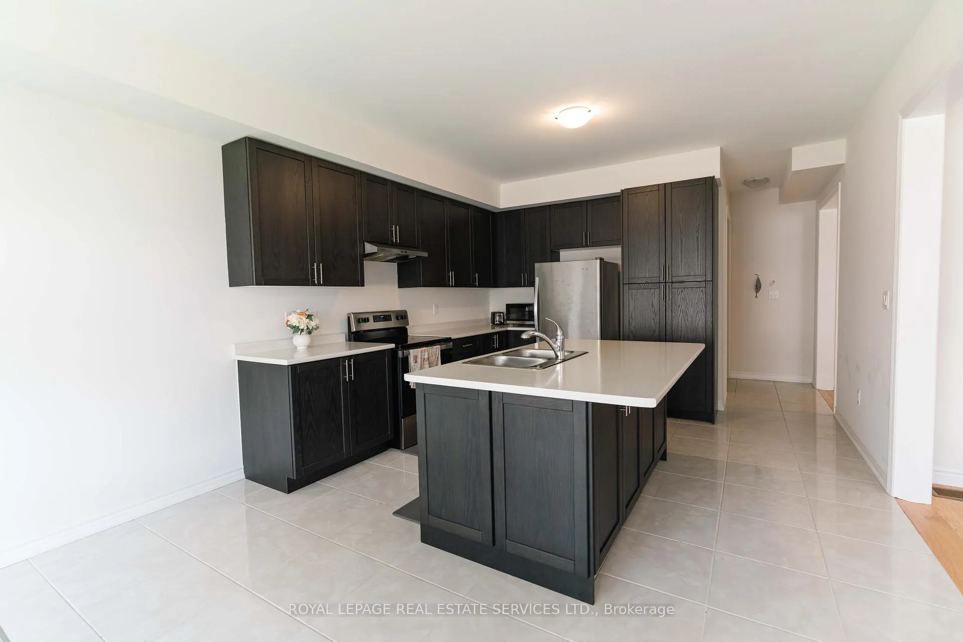 Photo 20 of Unit Upper, 46 Bannister Road, Barrie, Rural Barrie Southwest — HOMEH