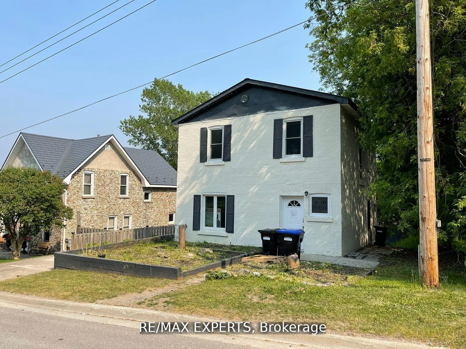 Photo 2 of 509 Nottingham Street, Tay, Port McNicoll — HOMEH