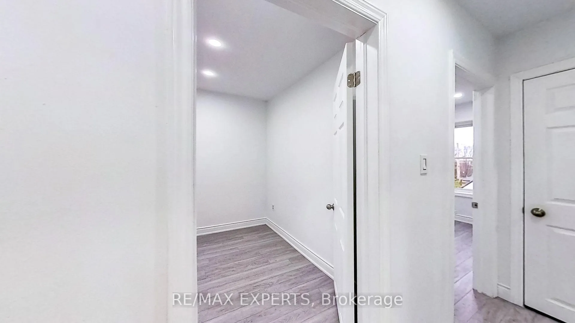 Photo 29 of 509 Nottingham Street, Tay, Port McNicoll — HOMEH