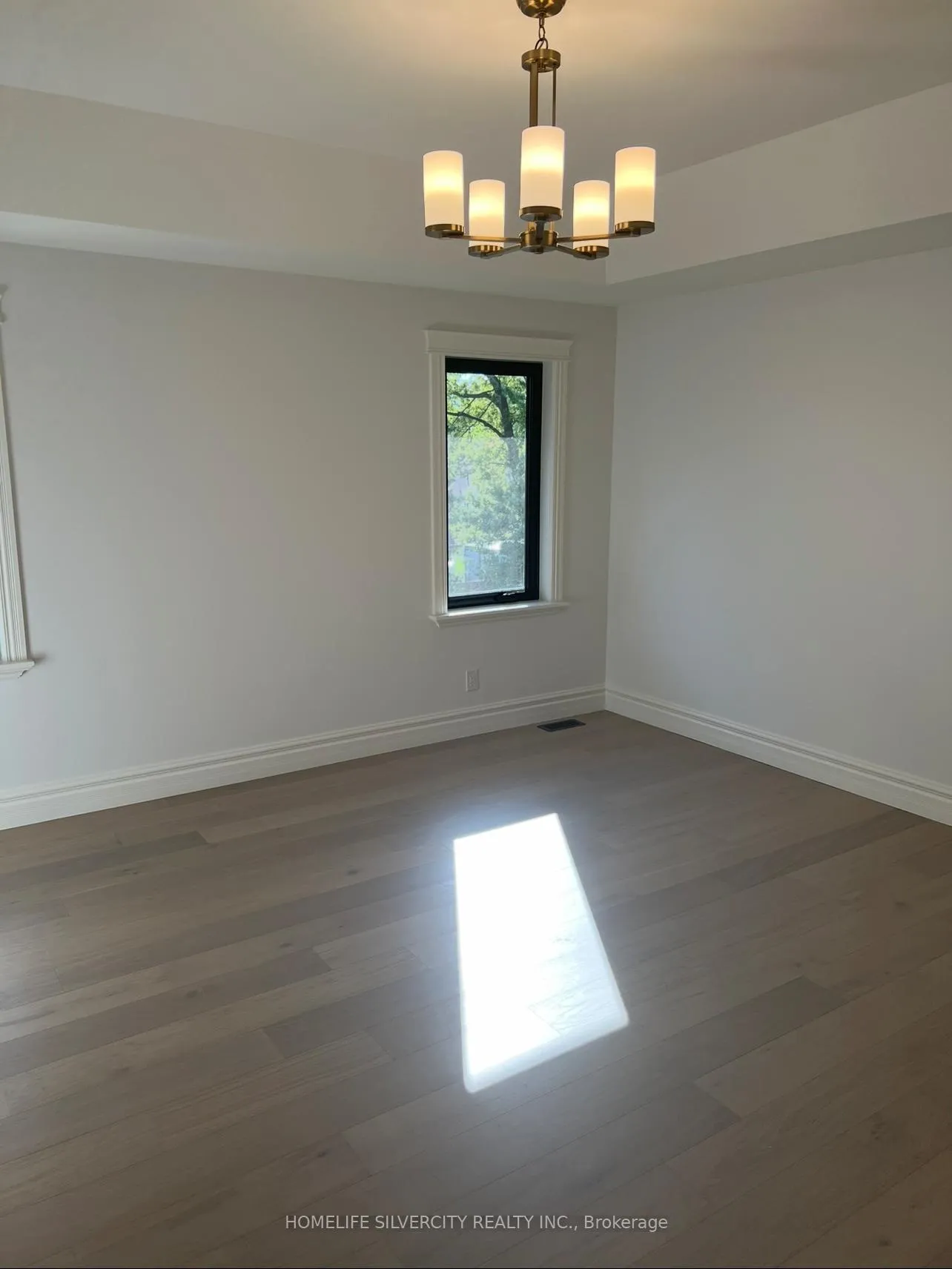 Photo 9 of 359 Marla Crescent, Lakeshore — HOMEH