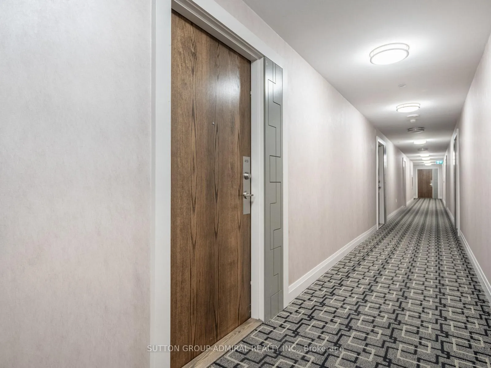 Photo 5 of Unit 419, 99 Eagle Rock Way, Vaughan, Rural Vaughan — HOMEH