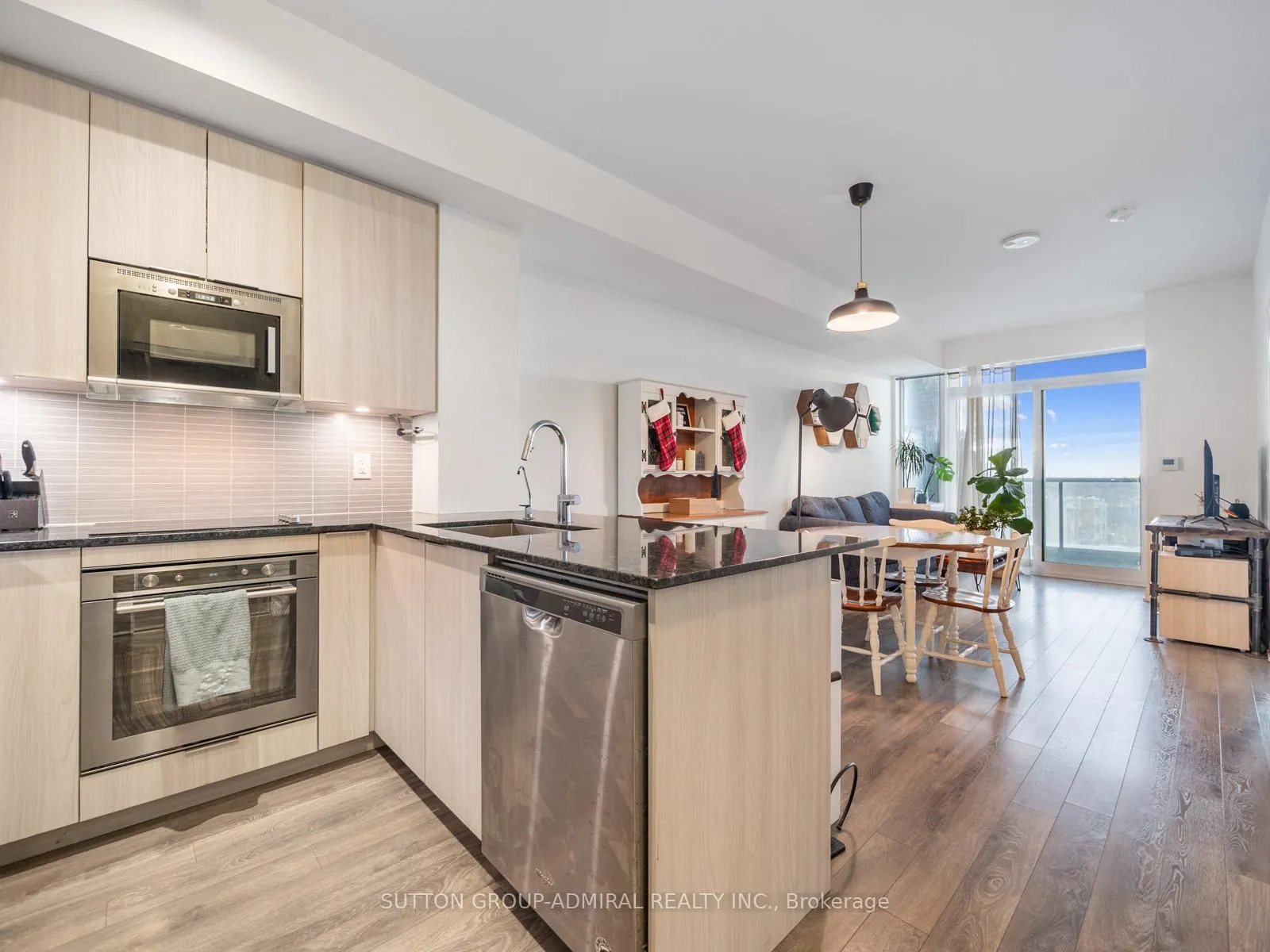 Photo 7 of Unit 419, 99 Eagle Rock Way, Vaughan, Rural Vaughan — HOMEH