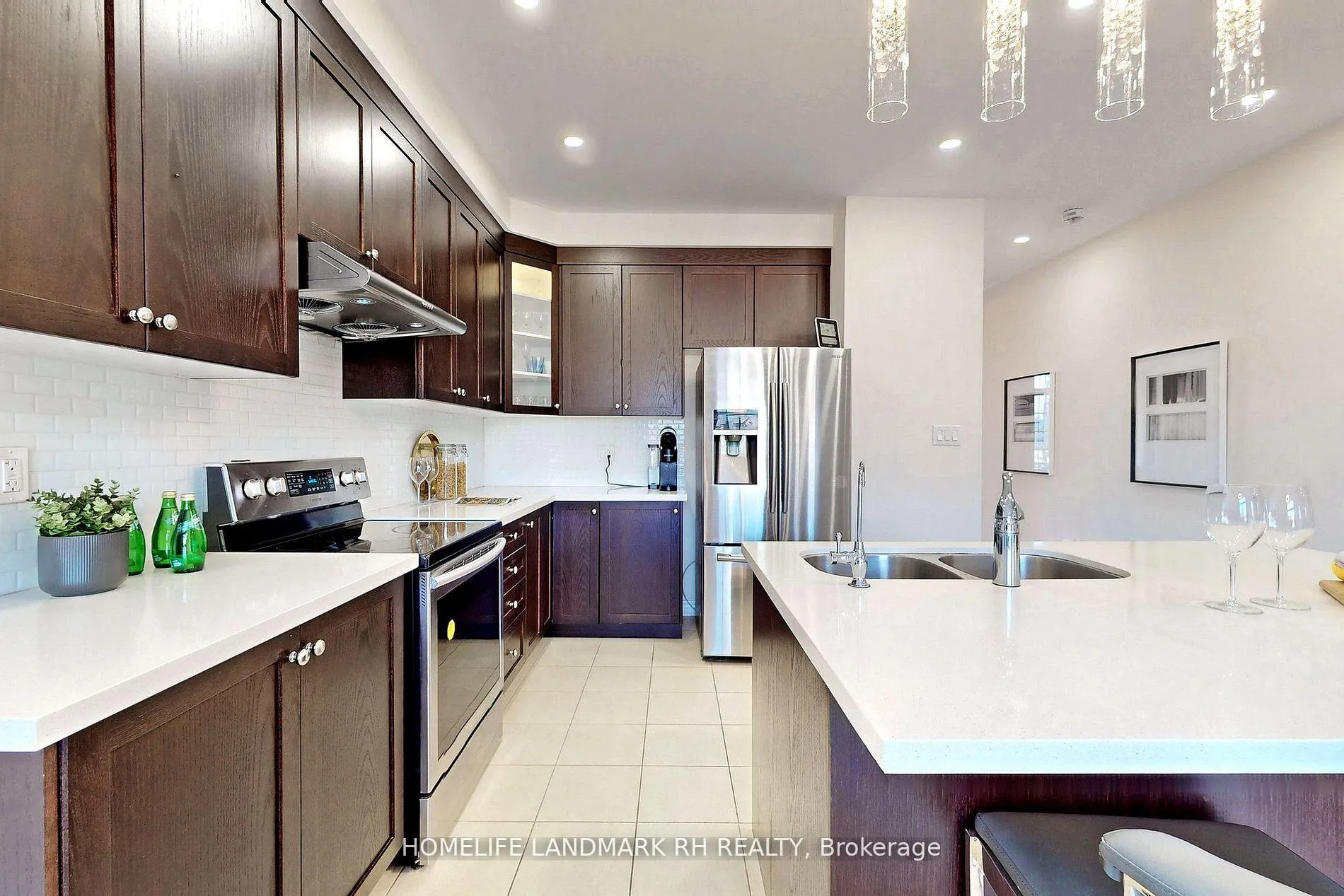Photo 7 of 20 Marks Road, Springwater, Centre Vespra — HOMEH