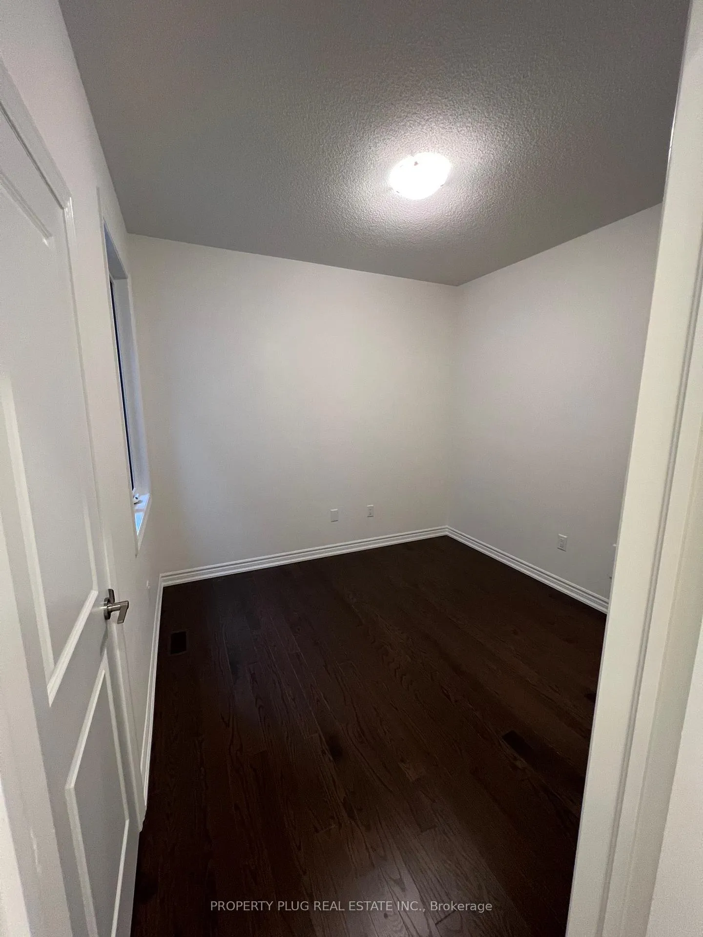 Photo 15 of 13 Pheonix Boulevard, Barrie, Rural Barrie Southeast — HOMEH