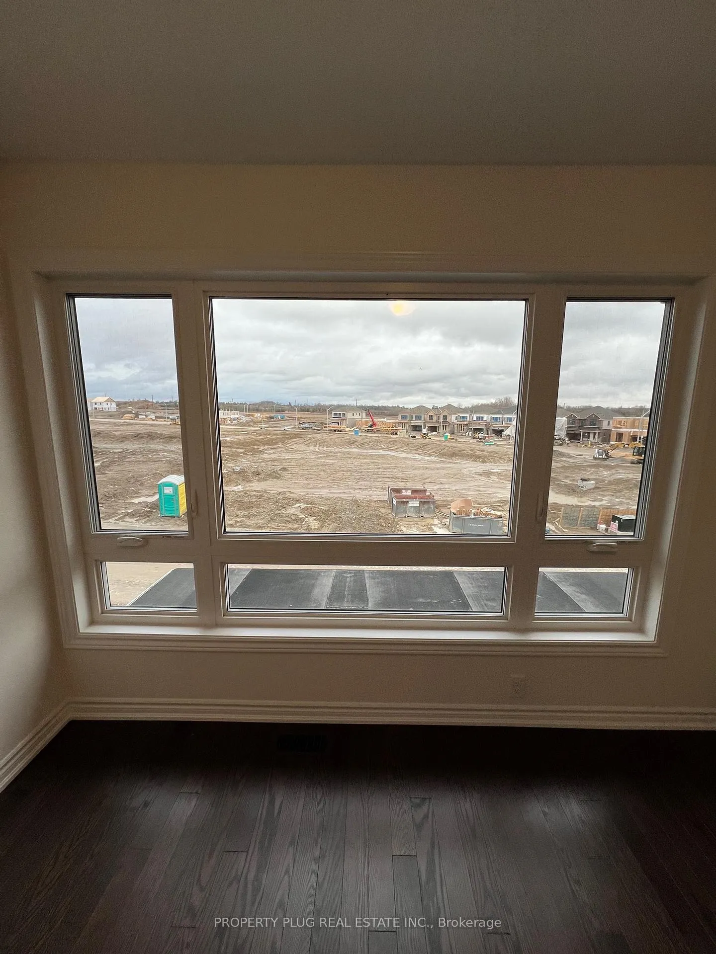 Photo 22 of 13 Pheonix Boulevard, Barrie, Rural Barrie Southeast — HOMEH