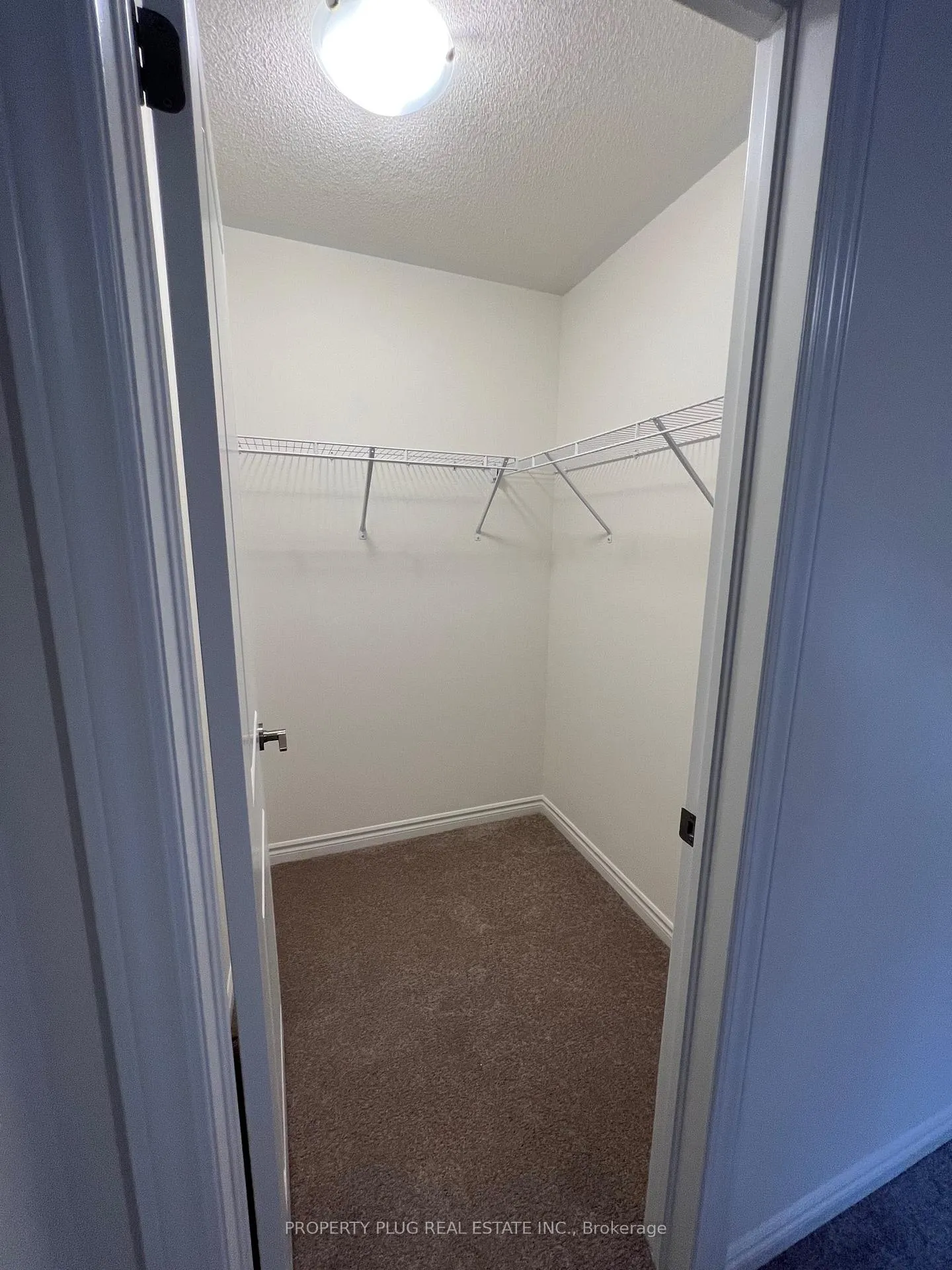 Photo 35 of 13 Pheonix Boulevard, Barrie, Rural Barrie Southeast — HOMEH