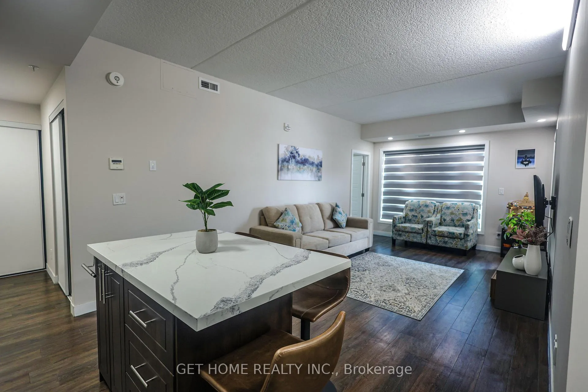 Photo 4 of Unit 205, 175 Commonwealth Street, Kitchener, Larentian West — HOMEH