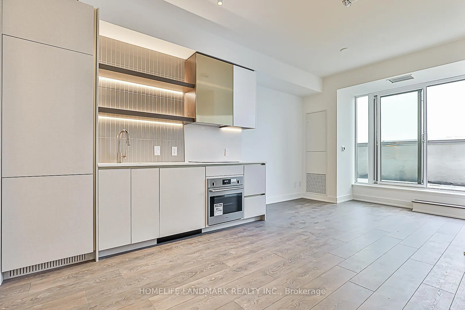 Photo 5 of Unit 605, 1285 Queen Street E, Toronto, Greenwood-Coxwell — HOMEH