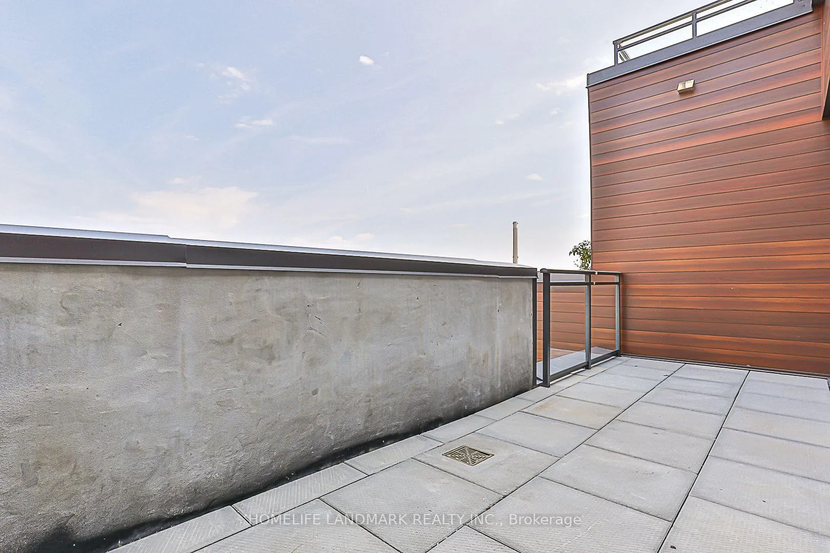 Photo 15 of Unit 605, 1285 Queen Street E, Toronto, Greenwood-Coxwell — HOMEH