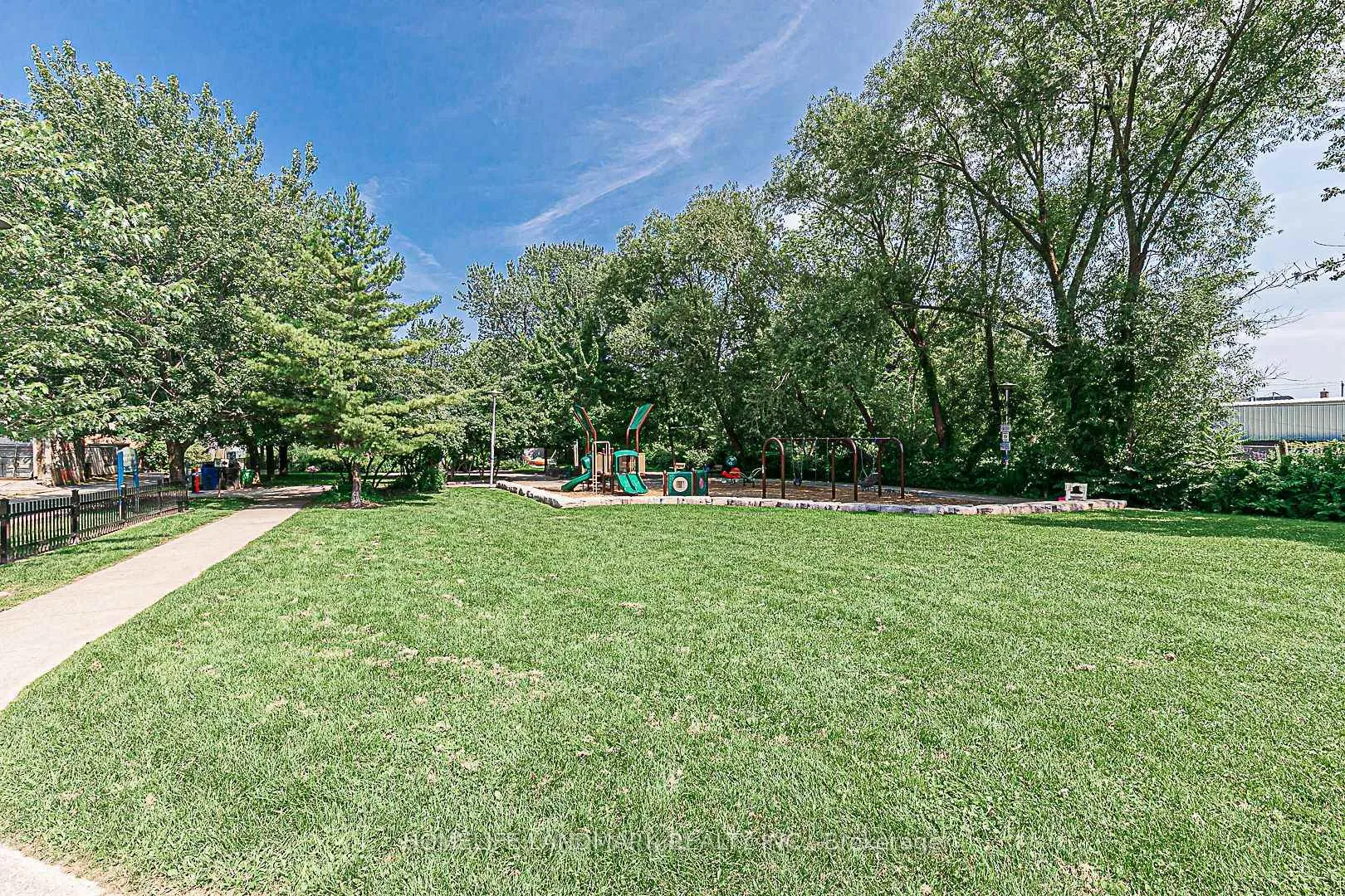 Photo 22 of Unit 605, 1285 Queen Street E, Toronto, Greenwood-Coxwell — HOMEH