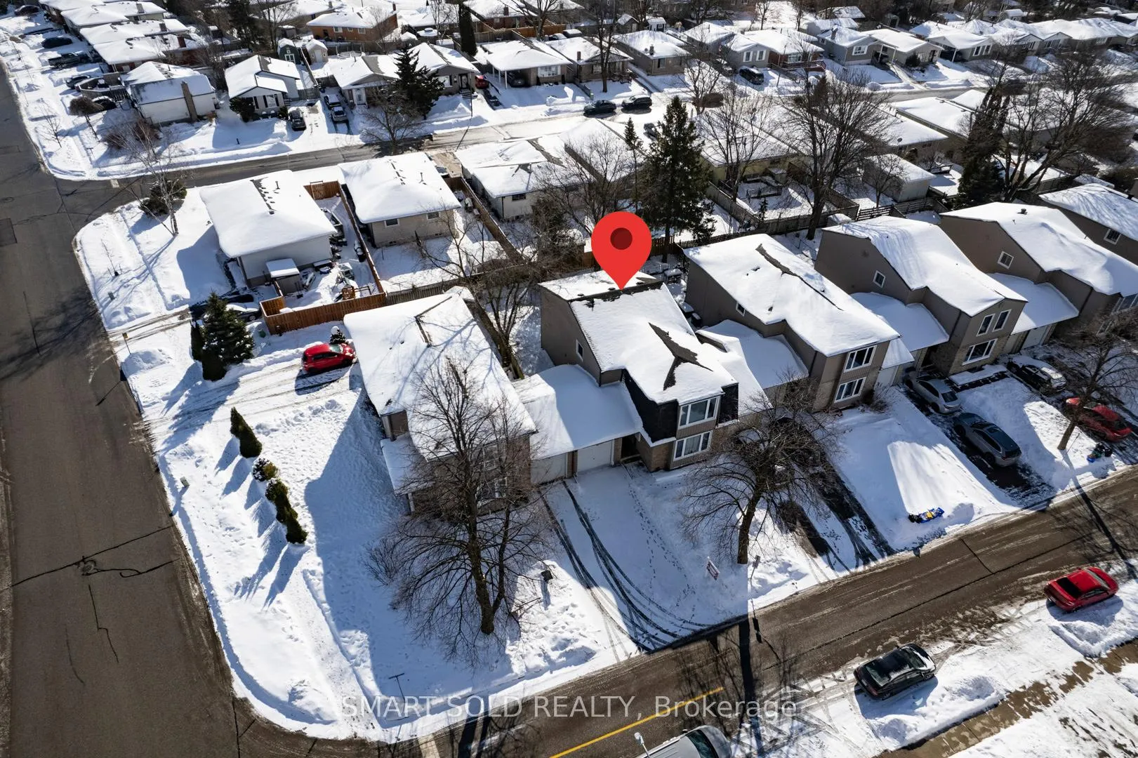 Photo 3 of 198 Silver Aspen Crescent, Kitchener, Forest Heights — HOMEH