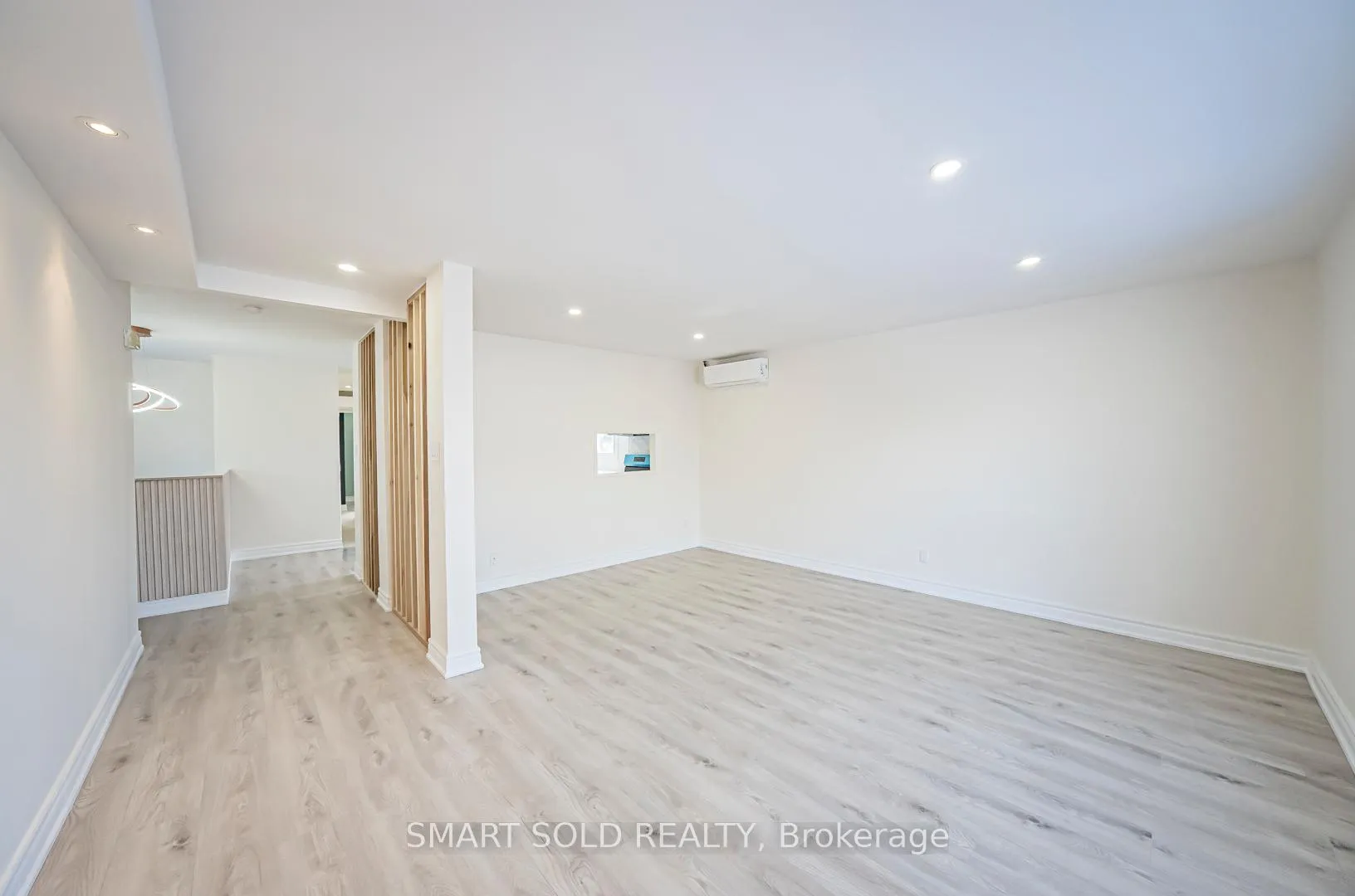Photo 12 of 198 Silver Aspen Crescent, Kitchener, Forest Heights — HOMEH