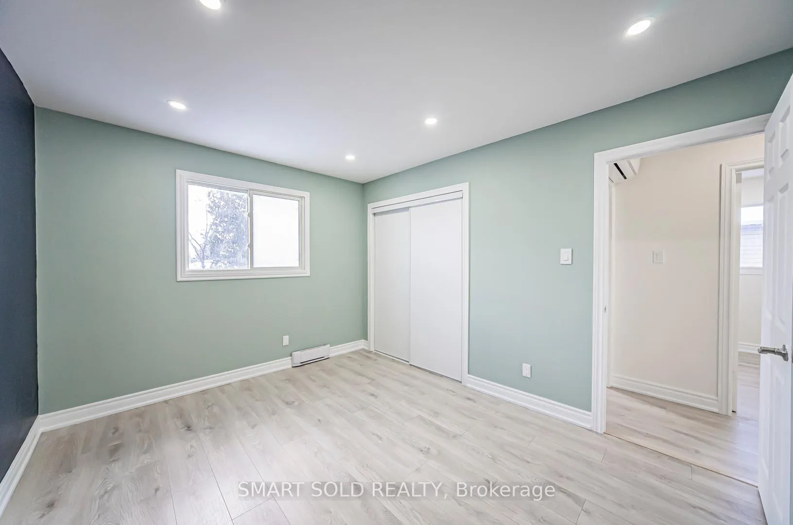 Photo 19 of 198 Silver Aspen Crescent, Kitchener, Forest Heights — HOMEH