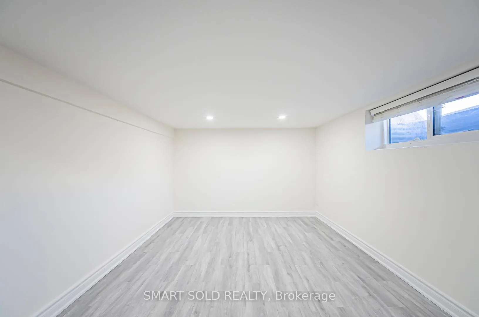 Photo 35 of 198 Silver Aspen Crescent, Kitchener, Forest Heights — HOMEH