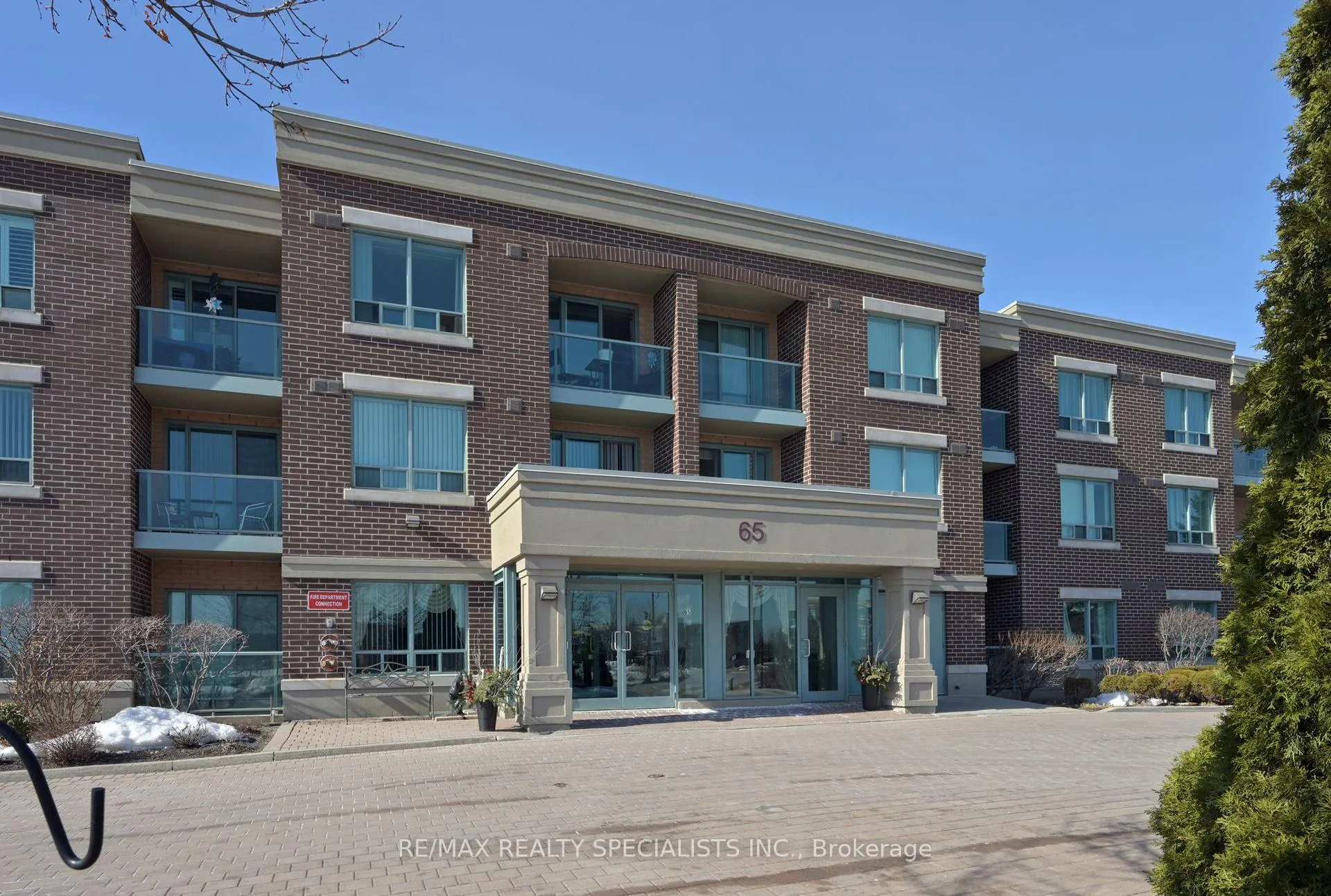 Photo 3 of Unit 311, 65 Via Rosedale, Brampton, Sandringham-Wellington — HOMEH