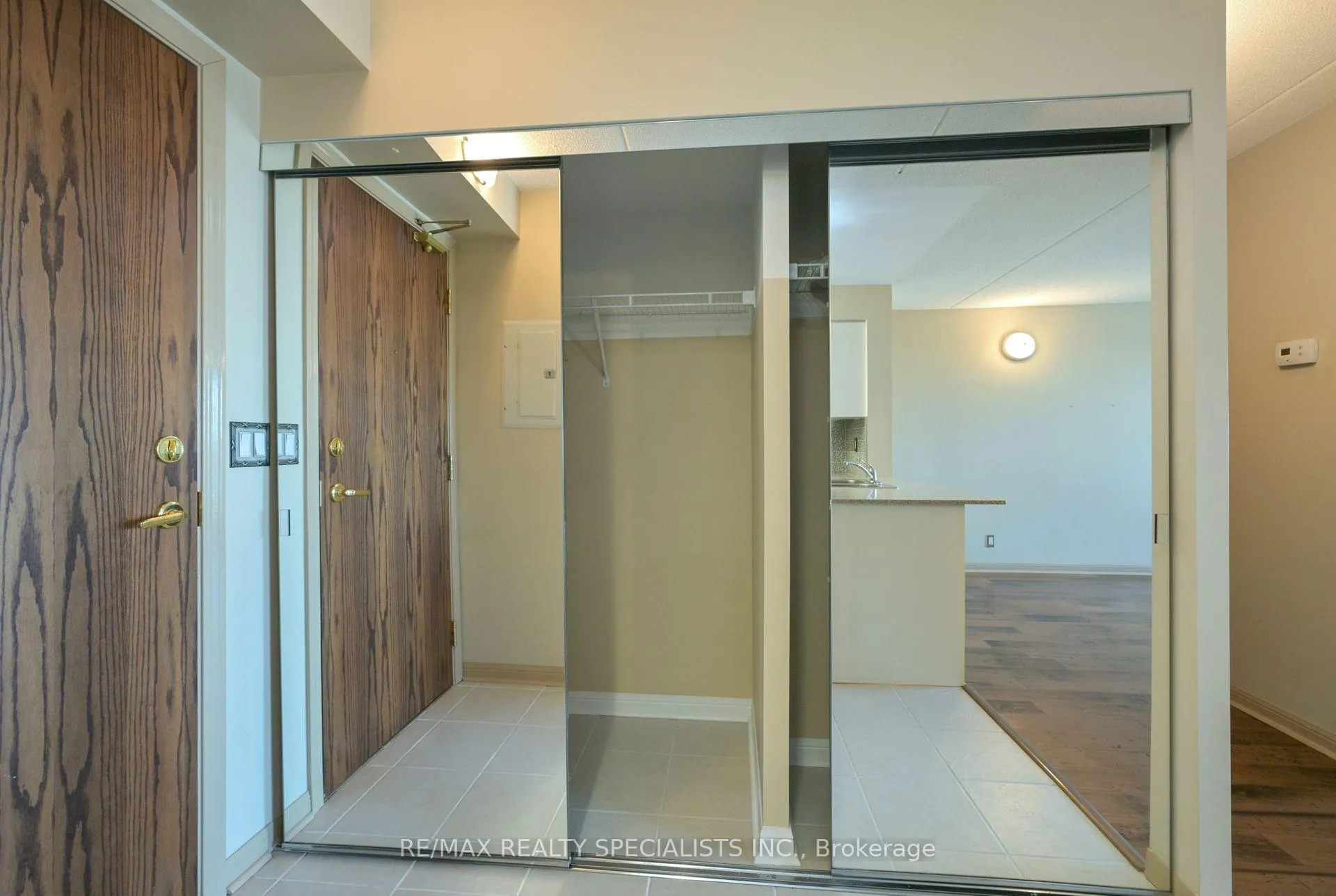 Photo 9 of Unit 311, 65 Via Rosedale, Brampton, Sandringham-Wellington — HOMEH
