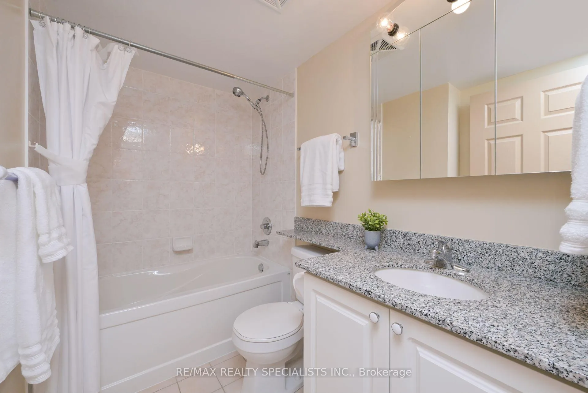 Photo 20 of Unit 311, 65 Via Rosedale, Brampton, Sandringham-Wellington — HOMEH