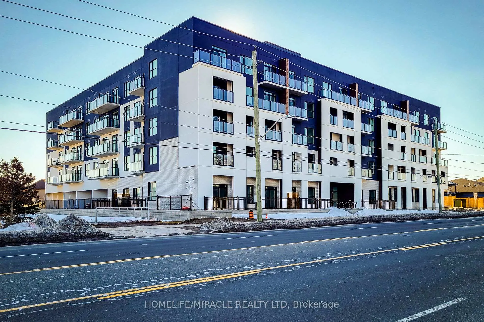 Photo 1 of Unit 518, 1936 Rymal Road E, Hamilton, Stoney Creek — HOMEH