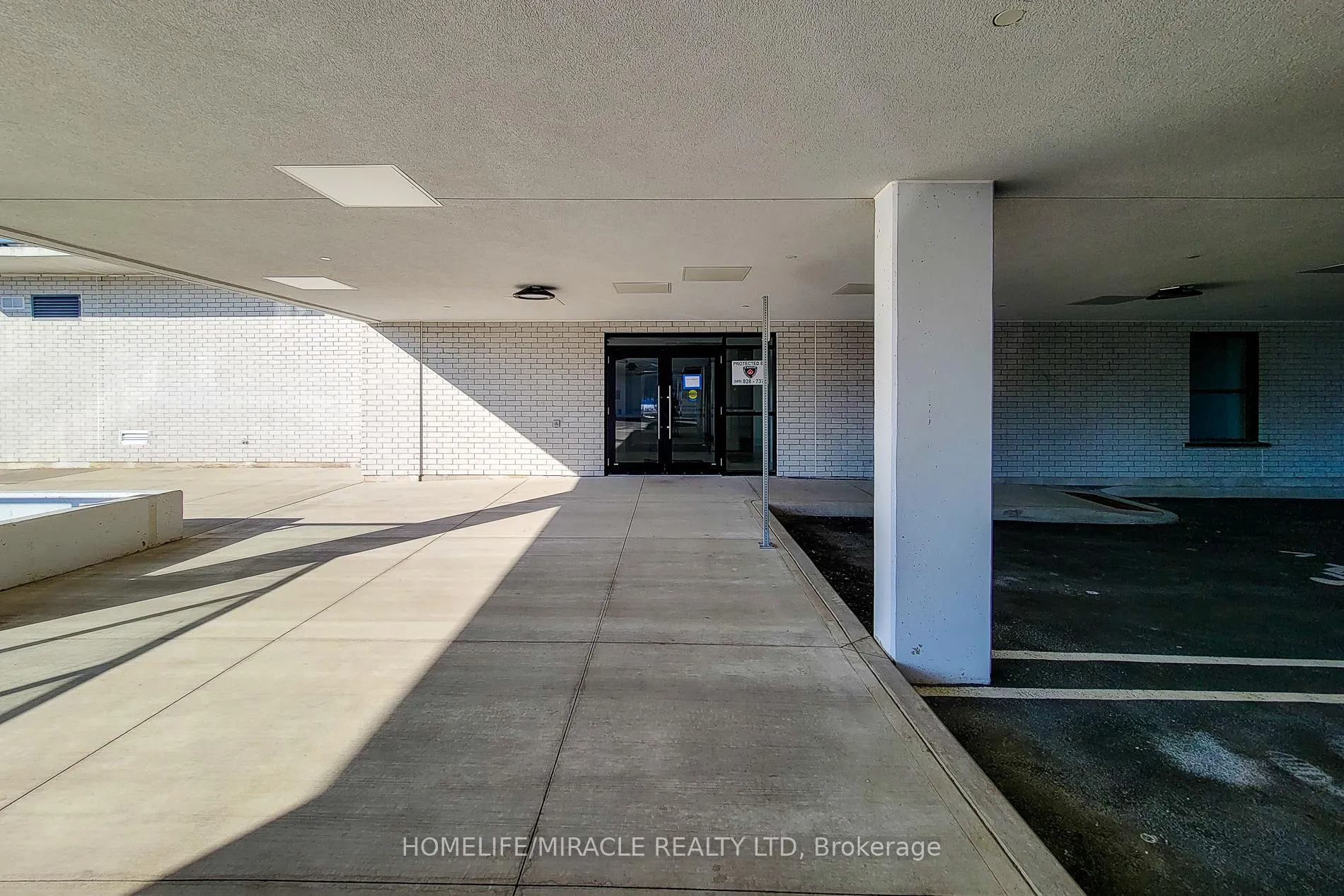 Photo 8 of Unit 518, 1936 Rymal Road E, Hamilton, Stoney Creek — HOMEH