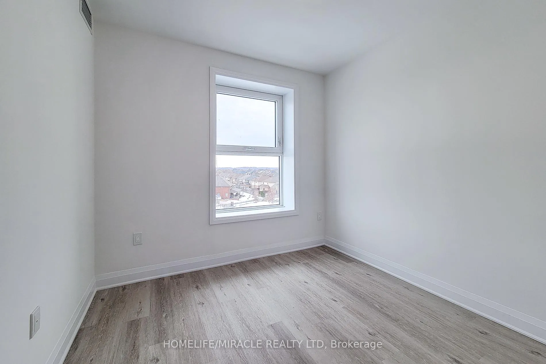 Photo 34 of Unit 518, 1936 Rymal Road E, Hamilton, Stoney Creek — HOMEH