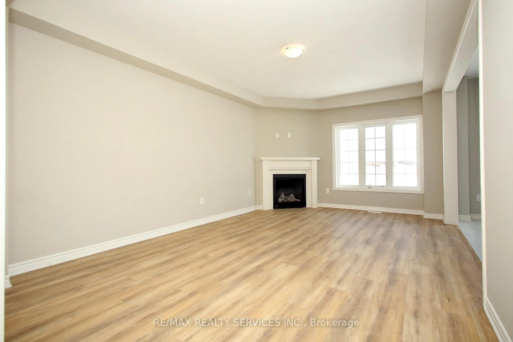 Photo 7 of 278 Springfield Crescent, Clearview, Stayner — HOMEH