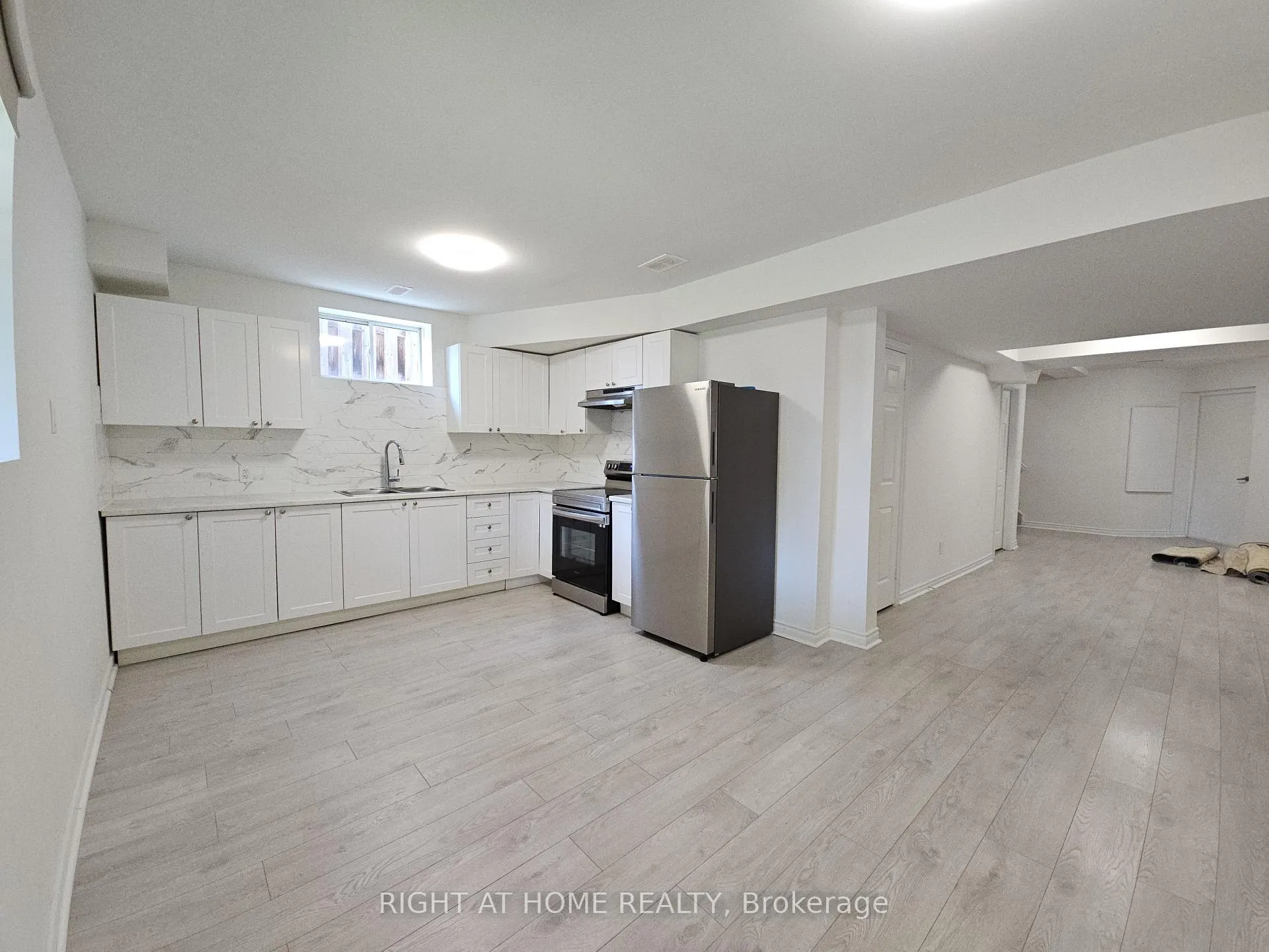 Front of Unit LOWER, 129 Dean Avenue