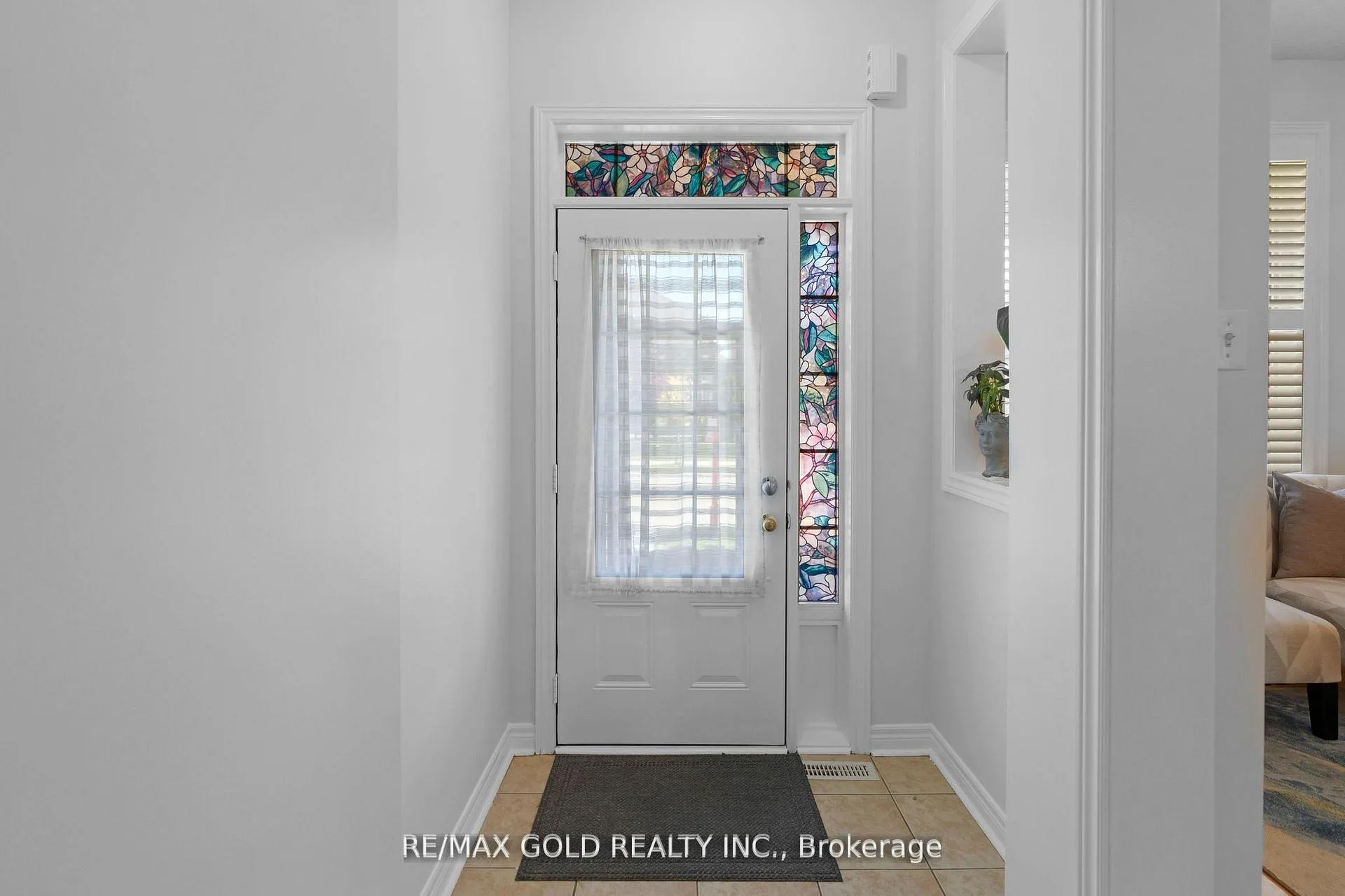 Photo 5 of 82 Amaranth Crescent, Brampton, Northwest Sandalwood Parkway — HOMEH