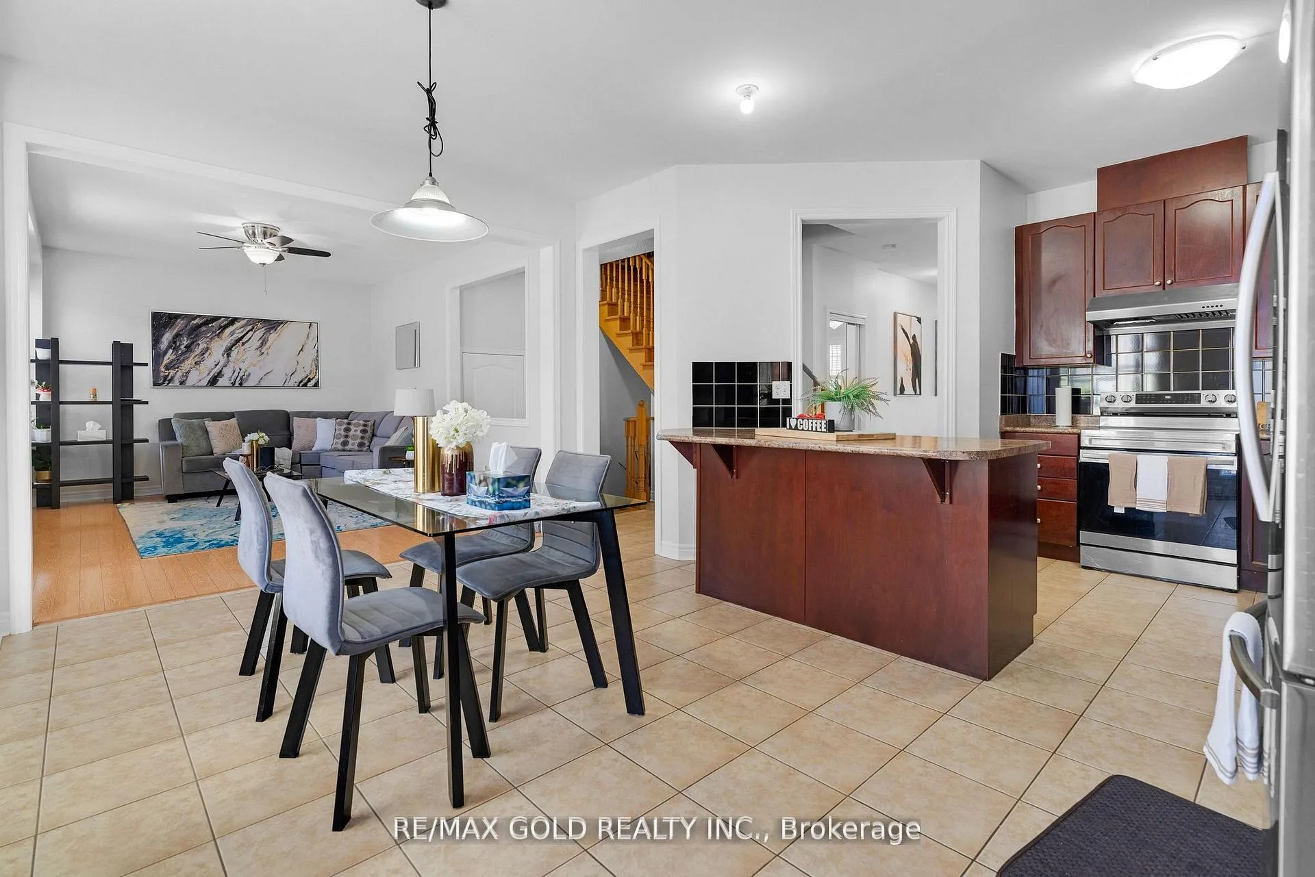 Photo 14 of 82 Amaranth Crescent, Brampton, Northwest Sandalwood Parkway — HOMEH