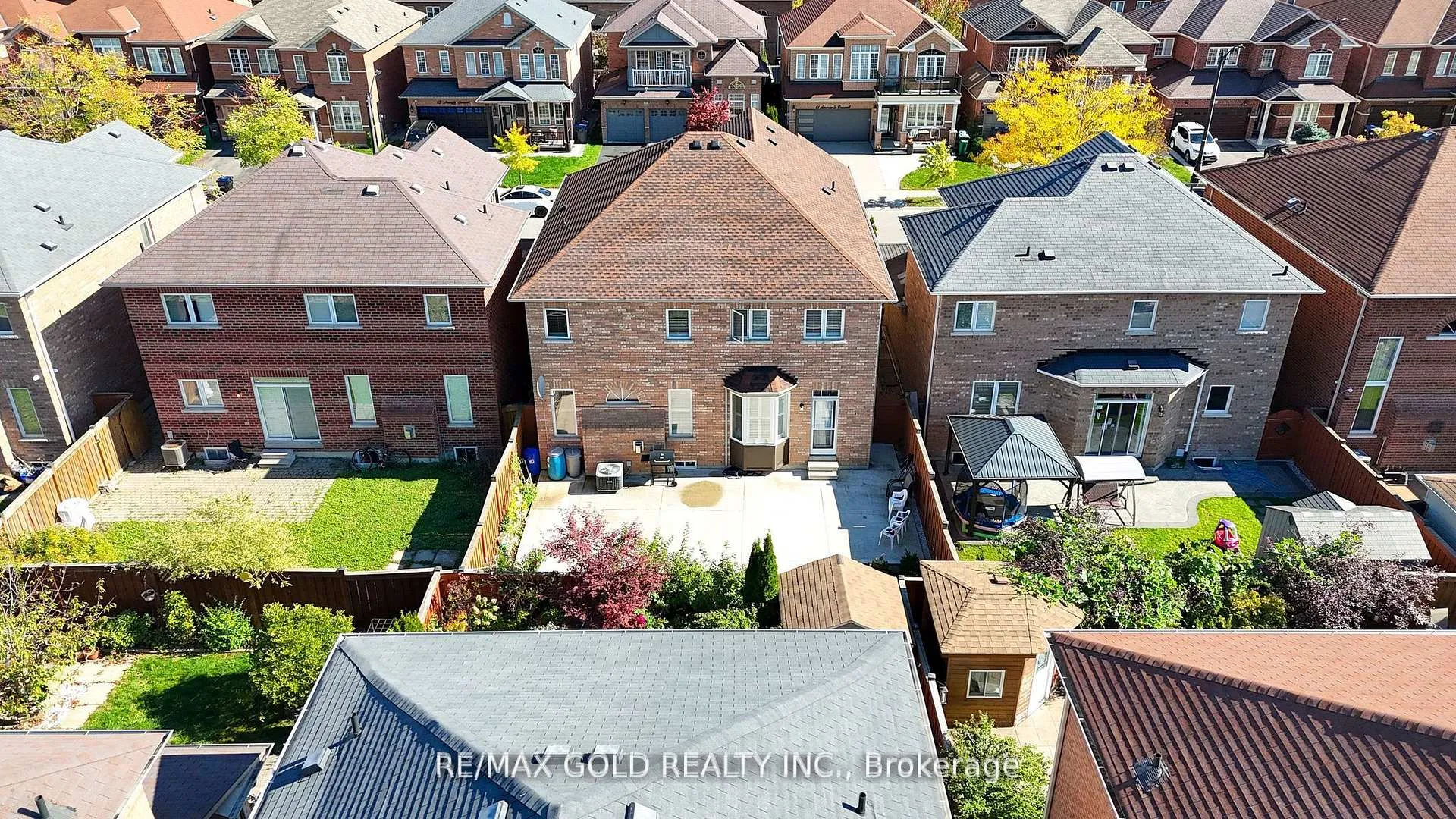 Photo 36 of 82 Amaranth Crescent, Brampton, Northwest Sandalwood Parkway — HOMEH