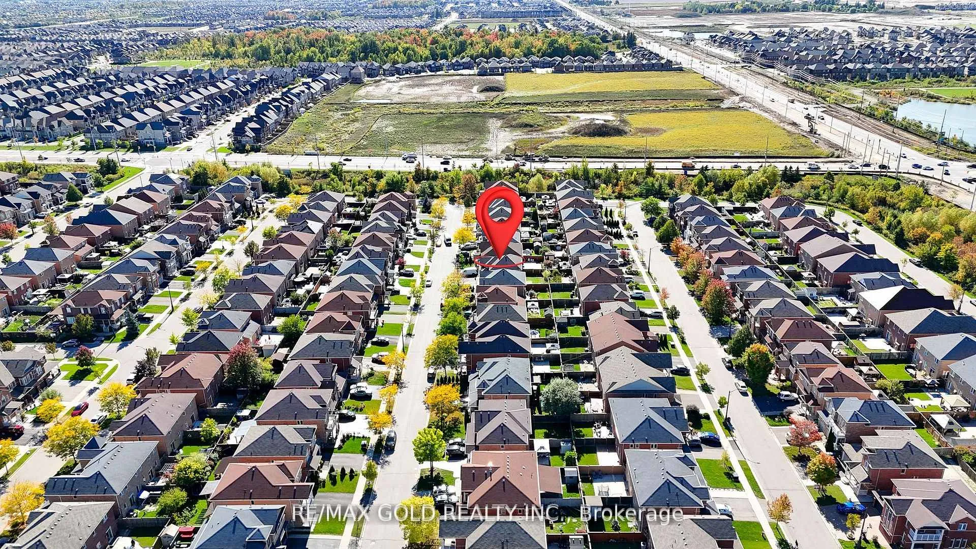 Photo 38 of 82 Amaranth Crescent, Brampton, Northwest Sandalwood Parkway — HOMEH
