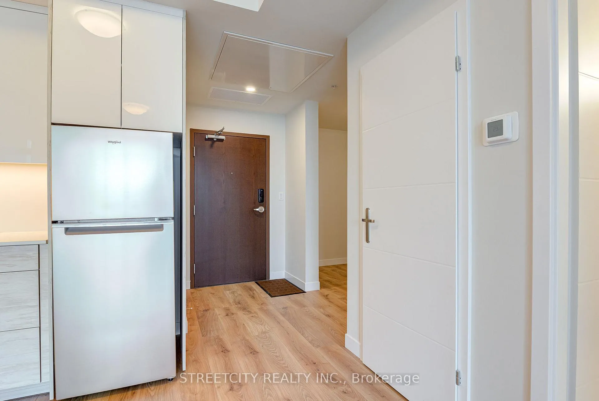 Photo 9 of Unit 1413, 60 Frederick Street N, Kitchener, City Commercial Core — HOMEH