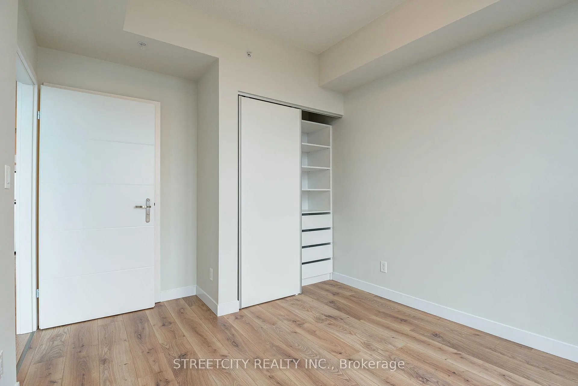 Photo 18 of Unit 1413, 60 Frederick Street N, Kitchener, City Commercial Core — HOMEH