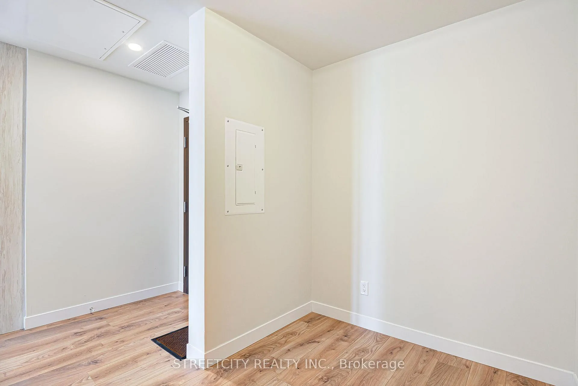 Photo 21 of Unit 1413, 60 Frederick Street N, Kitchener, City Commercial Core — HOMEH