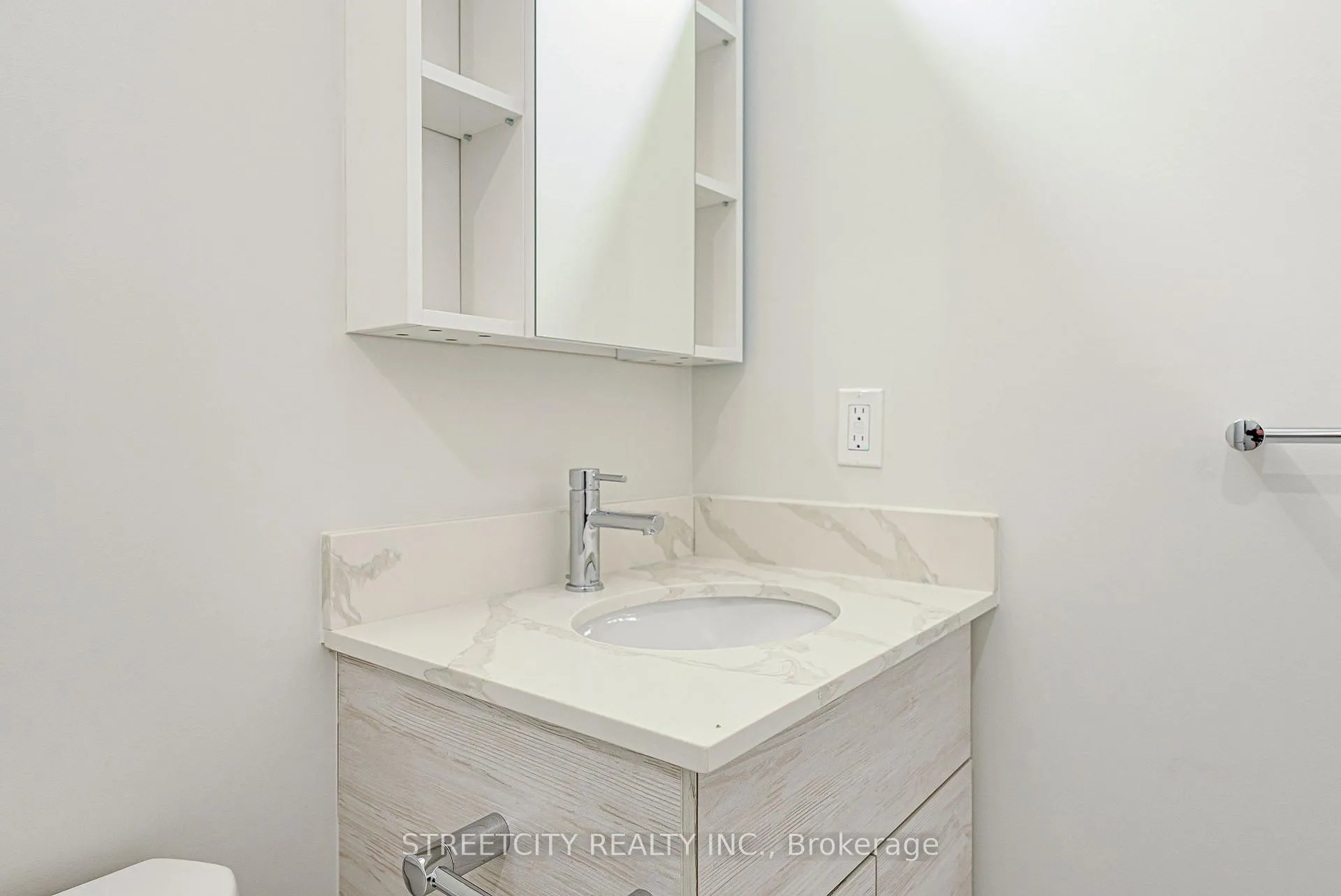 Photo 23 of Unit 1413, 60 Frederick Street N, Kitchener, City Commercial Core — HOMEH