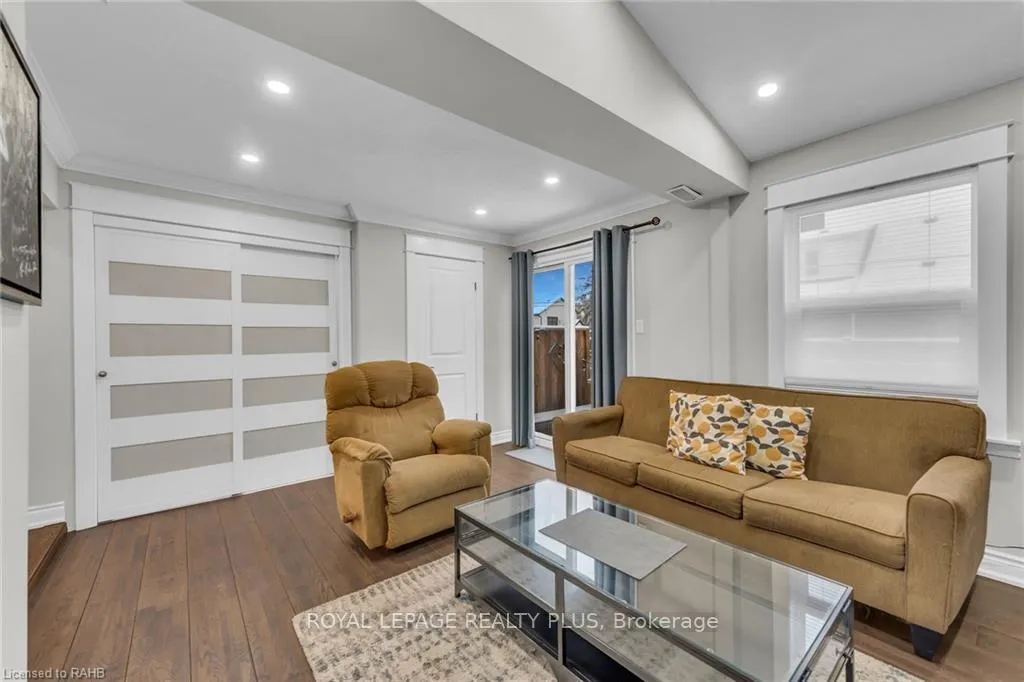 Photo 20 of Unit Main, 153 Ottawa Street S, Hamilton, Delta — HOMEH