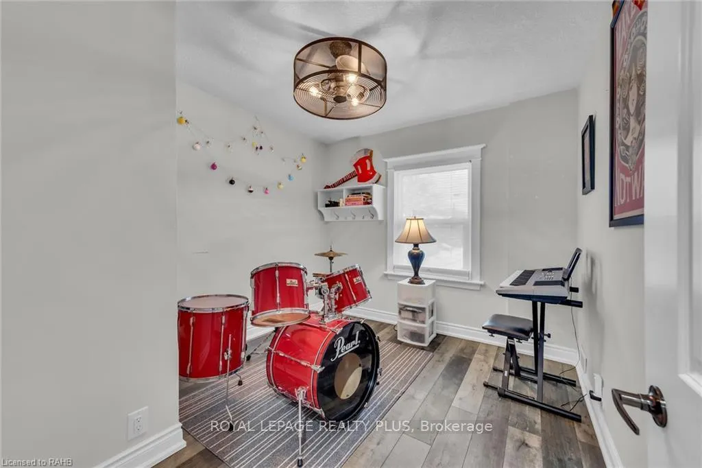 Photo 29 of Unit Main, 153 Ottawa Street S, Hamilton, Delta — HOMEH