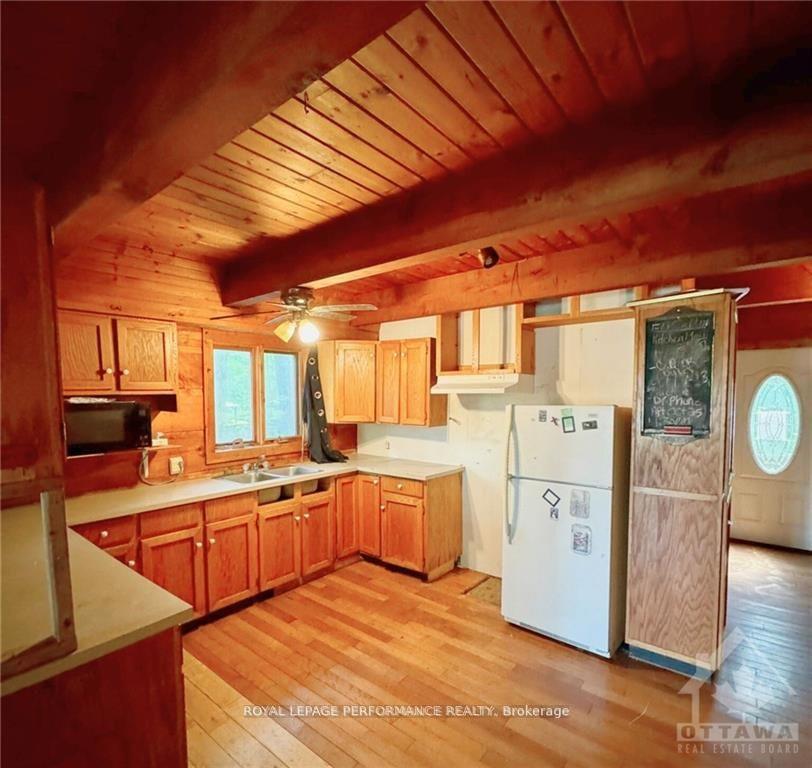 Photo 4 of 685 Bayview Drive, Ottawa, Constance Bay — HOMEH