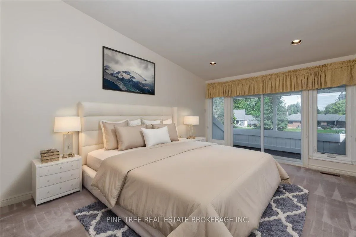 Photo 27 of 57 Lake Avenue, Ramara, Brechin — HOMEH